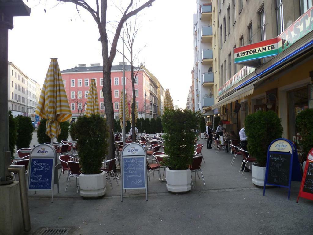 Jungle Apartment Vienna Self Check-In Luaran gambar